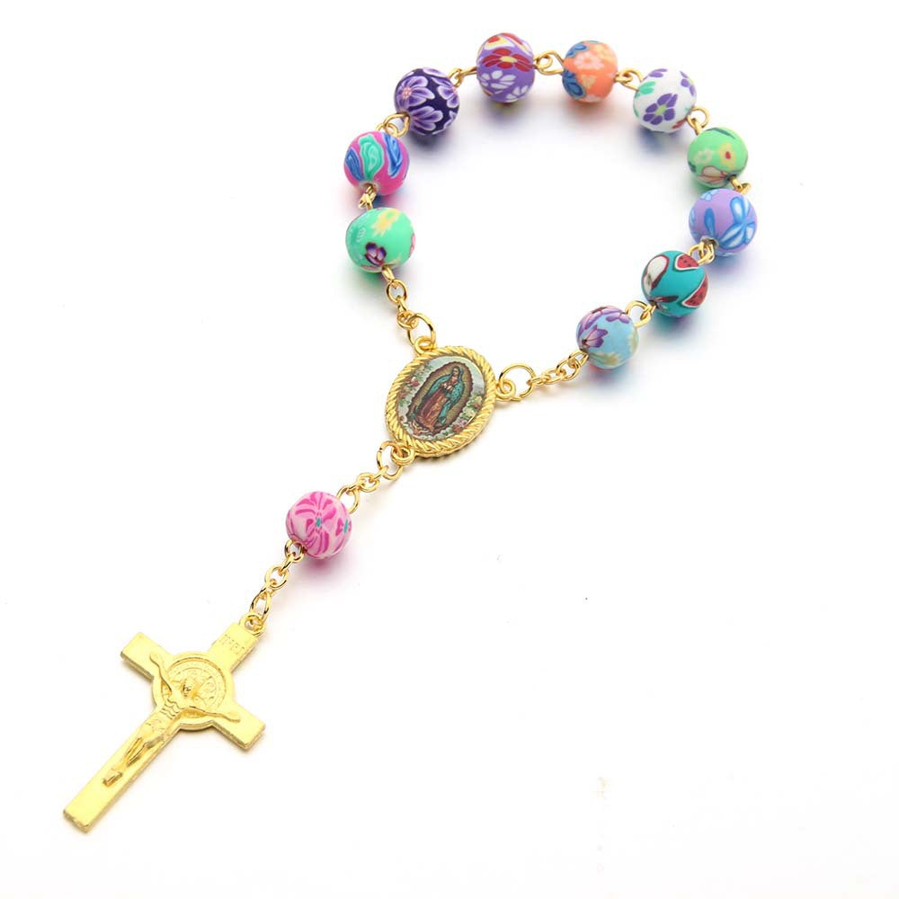 Pulsera Religiosa con Virgen de Guadalupe – Cuentas de Arcilla para Bautizo o Primera Comunión