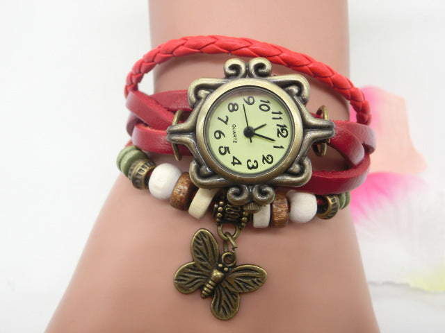 Reloj Boho Chic para Mujer con Pulsera de Cuero Trenzado y Dije de Mariposa