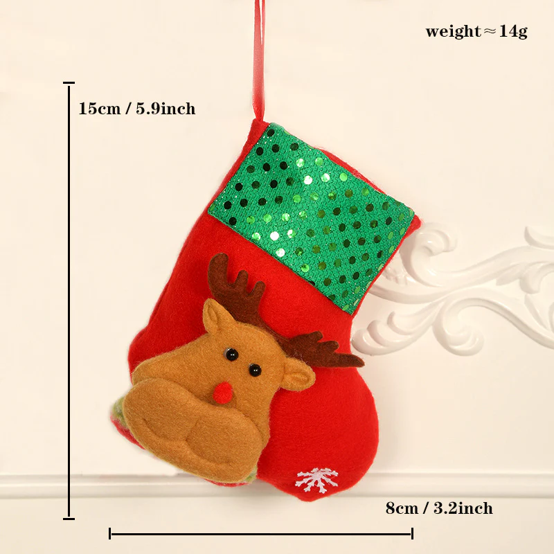 Decoraciones Navideñas: Calcetines de Santa, Bolsas de Regalo, Niño y Muñeco de Nieve