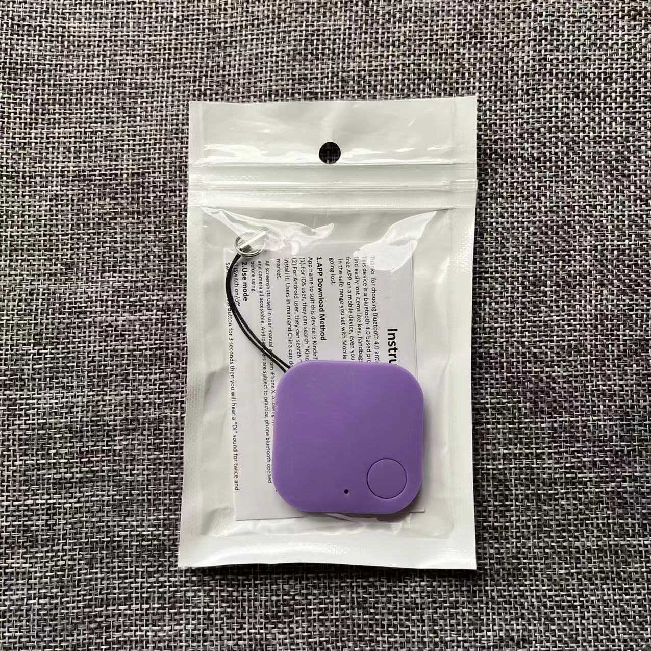 Square Bluetooth Tracker for Keys and Pets: Smart Bidirectional Alert