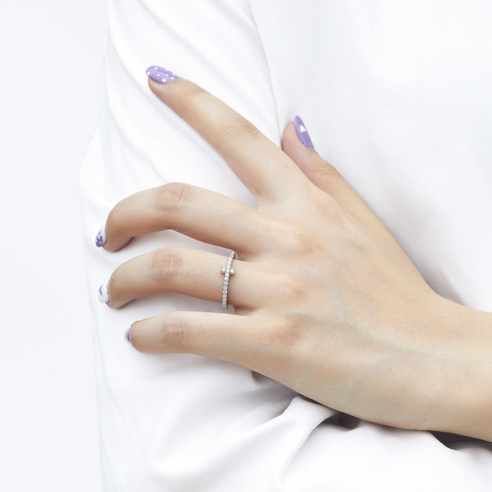 Anillo de plata 925 para mujer: con circonitas, sencillo y elegante