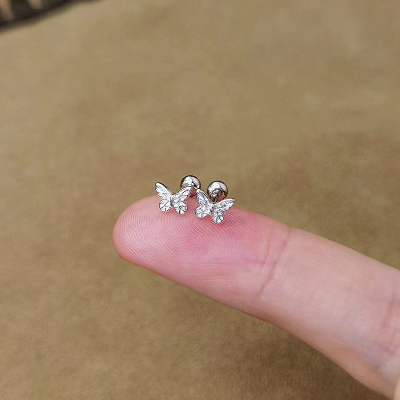 Piercing de Mariposa Pequeña en Plata 999 con Diseño Retro