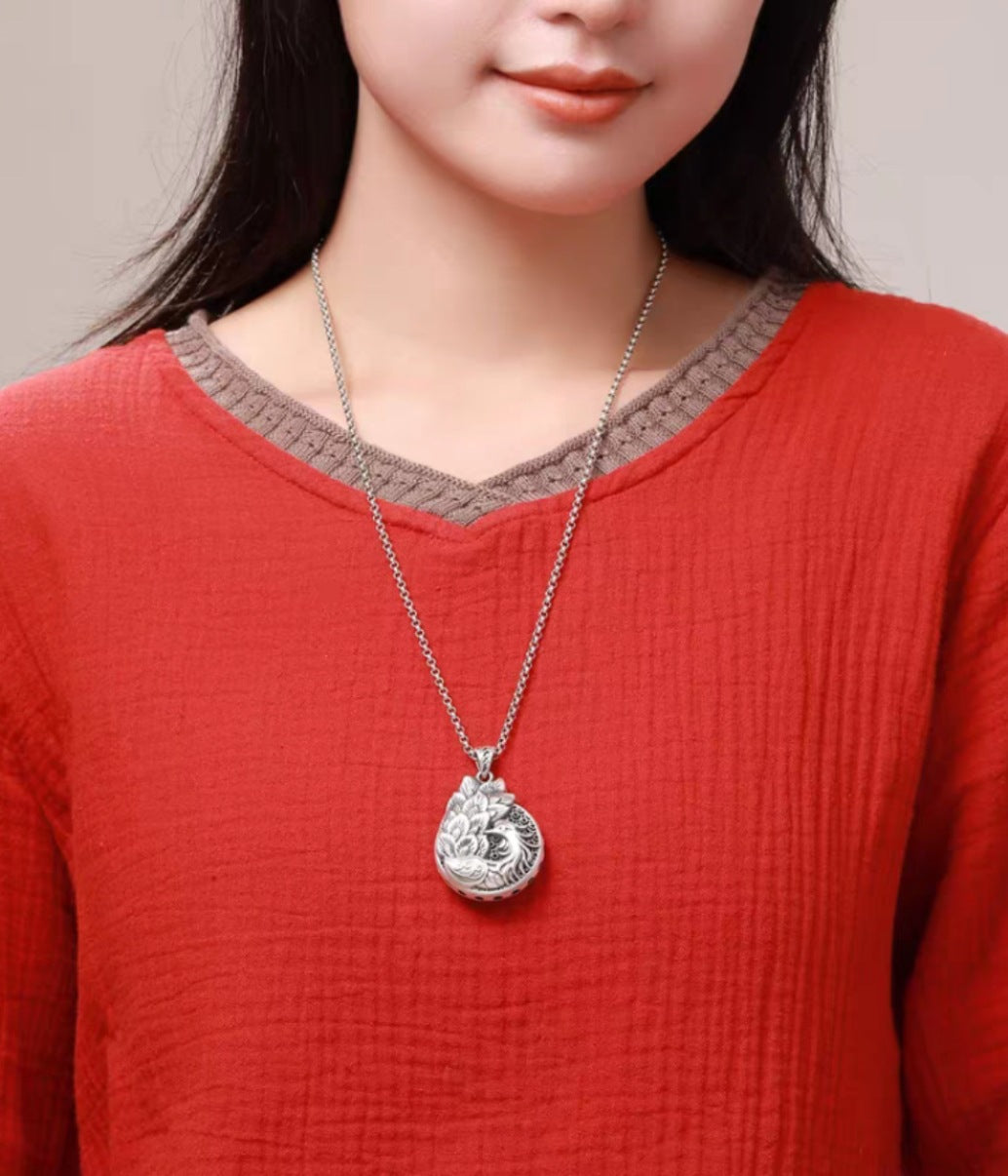 Colgante de pavo real vintage para mujer – símbolo de belleza y elegancia