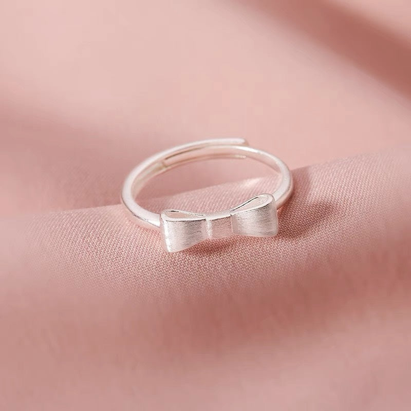Anillo Juvenil Ajustable en Plata S925 – Estilo de Lazo para Adolescentes