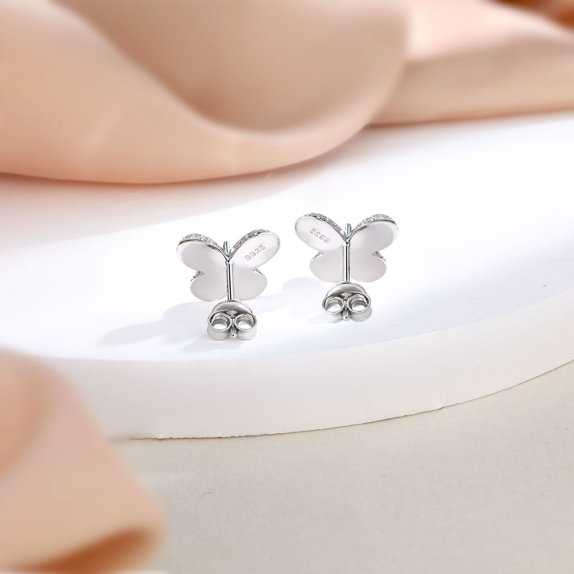 Pendientes de Mariposa en Plata S925 con Zirconia Cúbica
