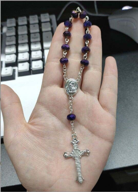 Pulsera Religiosa Virgen del Carmen – Recuerdo de Bautizo con Cuentas Acrílicas Decoradas