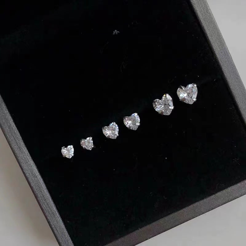 Pendientes de Corazón en Zirconia – Plata Pura 999, Estilo Botón