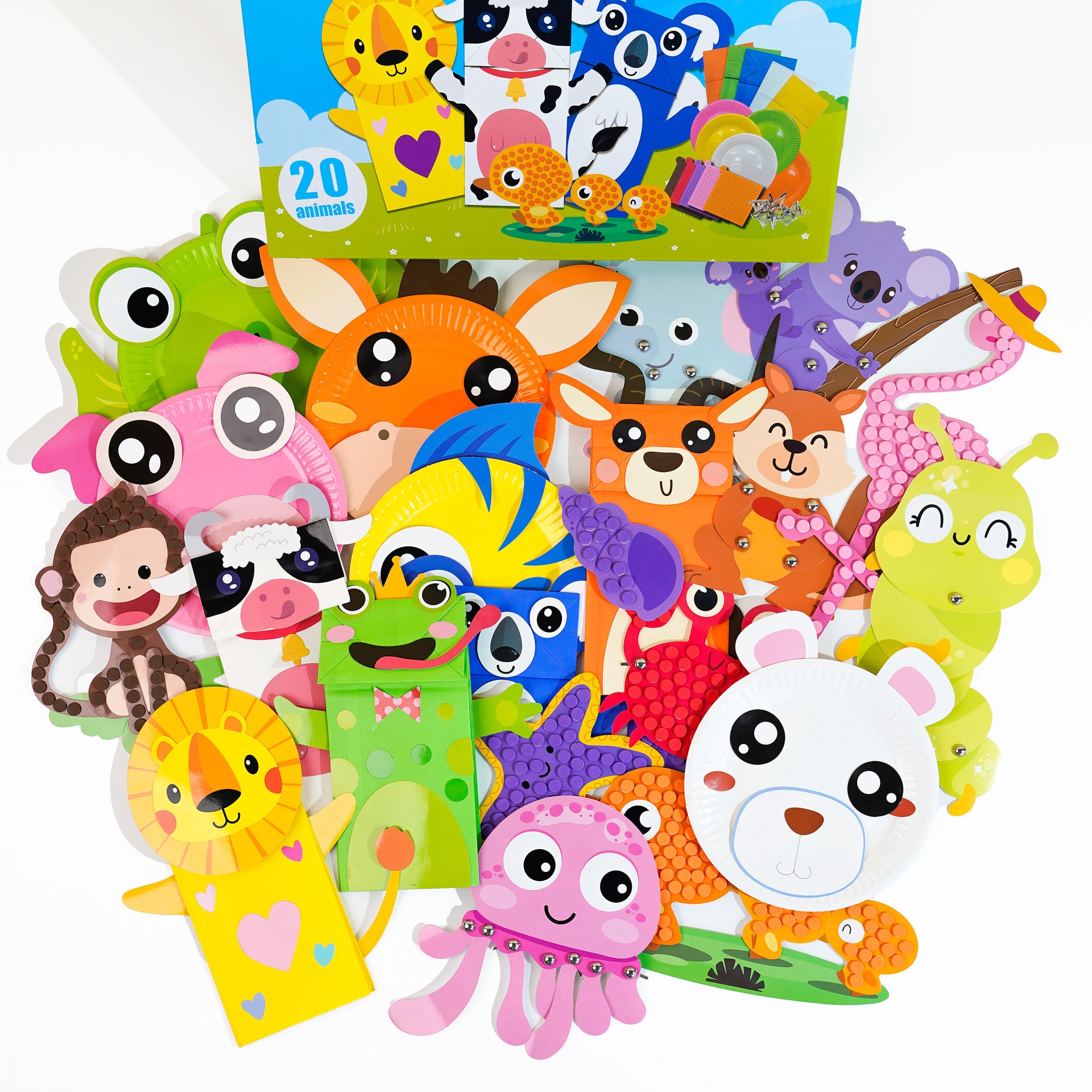 Diversos animales de papel terminados del Kit de Manualidades para Niños: Animales de Papel, Disfraces y Más, perfectos para juegos y decoración infantil.