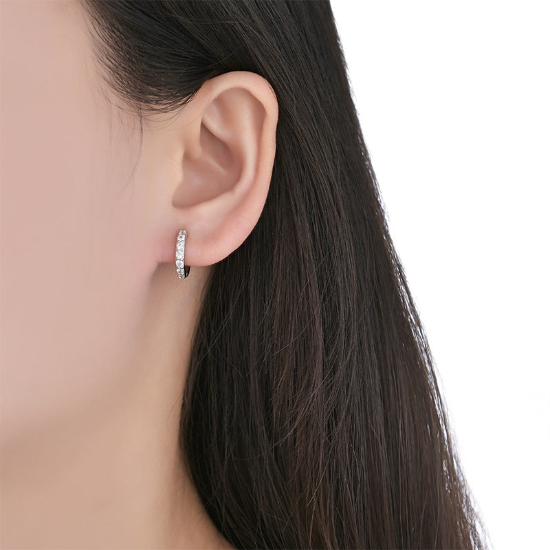 Candongas pequeñas y Livianas de Plata 925 con Zirconitas– Cierre de Click