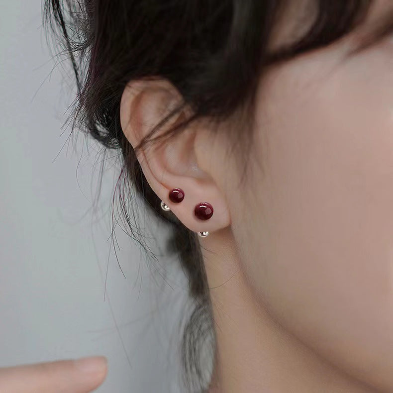 Pendientes Tipo Piercing de Plata 999 – Esfera Roja con Cierre de Rosca