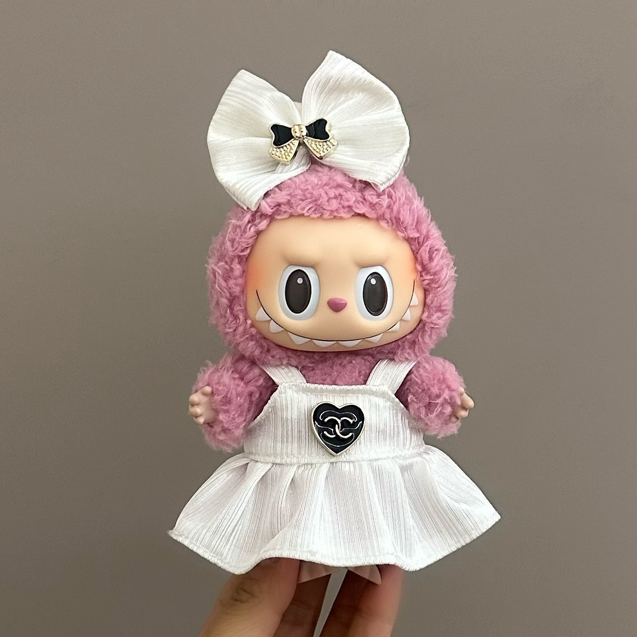 Ropa para Muñecas Labubu de 17cm – Modelos de Pie y Sentado (Muñeca no incluida)