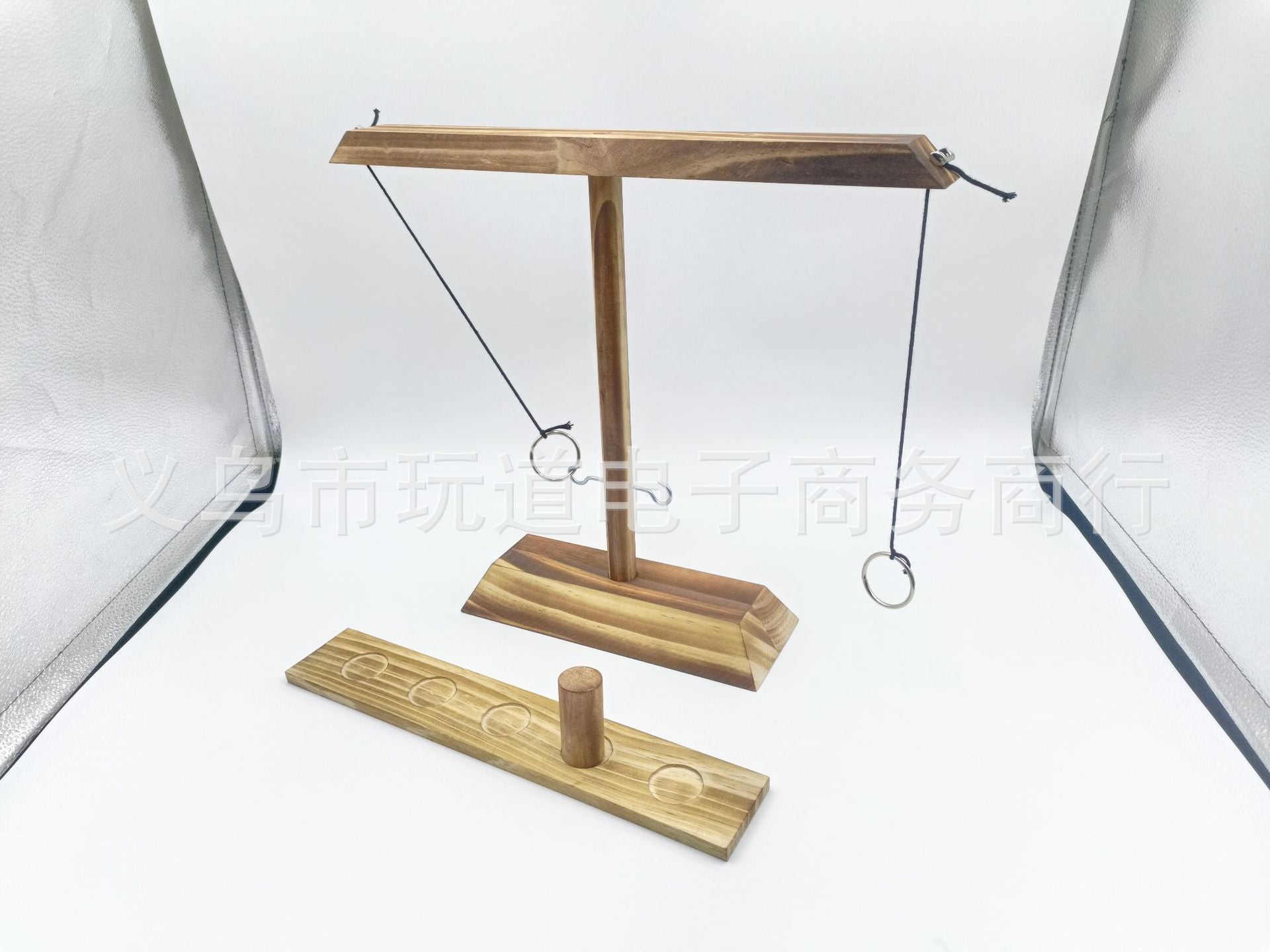 Juego de Aros Ring Toss: Juguete de Madera con Ganchos para Competencias