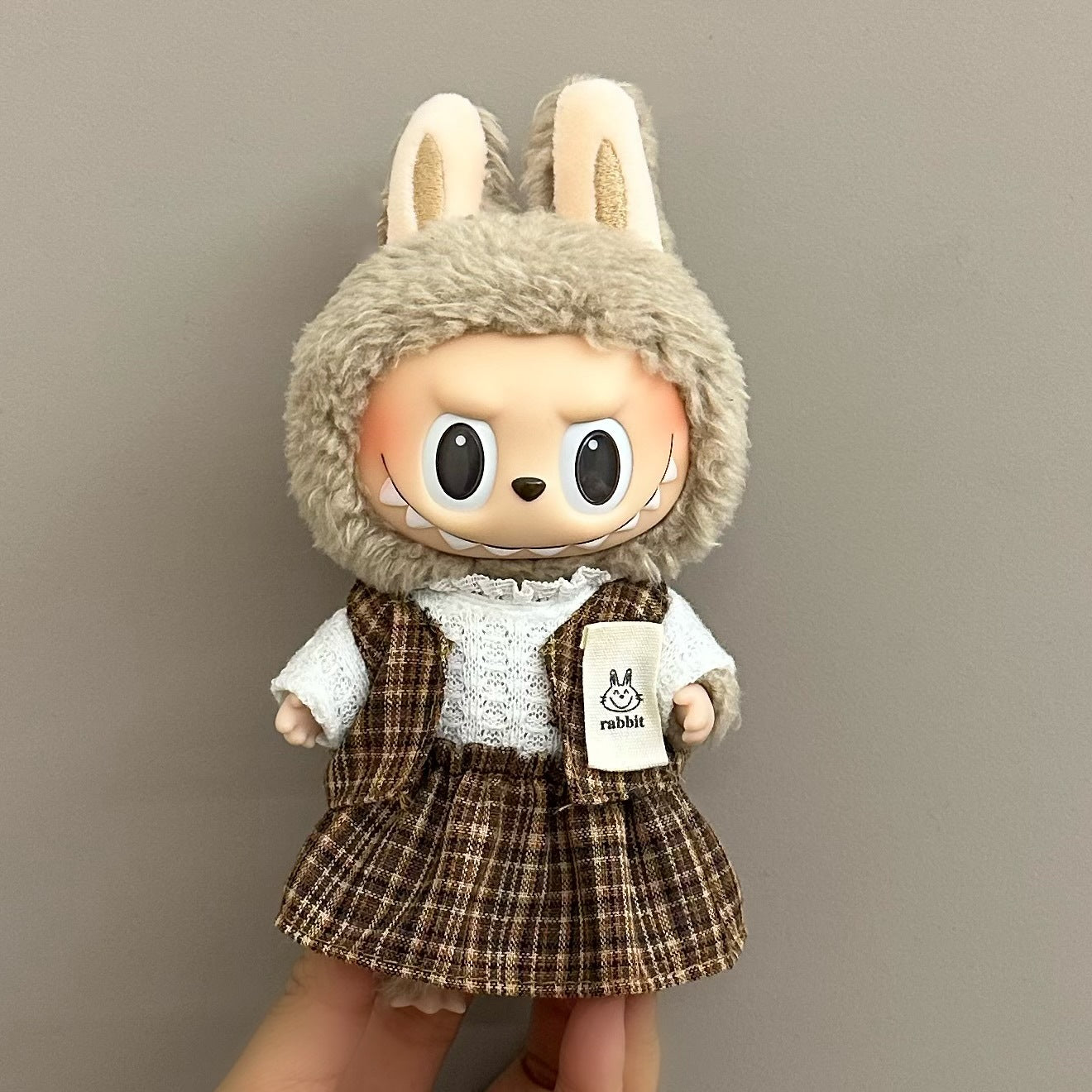 Ropa para Muñecas Labubu de 17cm – Modelos de Pie y Sentado (Muñeca no incluida)