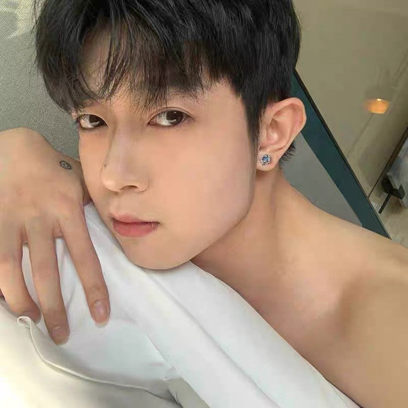 Aretes Botón de Serpiente en Plata 925 con Piedra de Luna: Ojos de Serpiente - Unisex