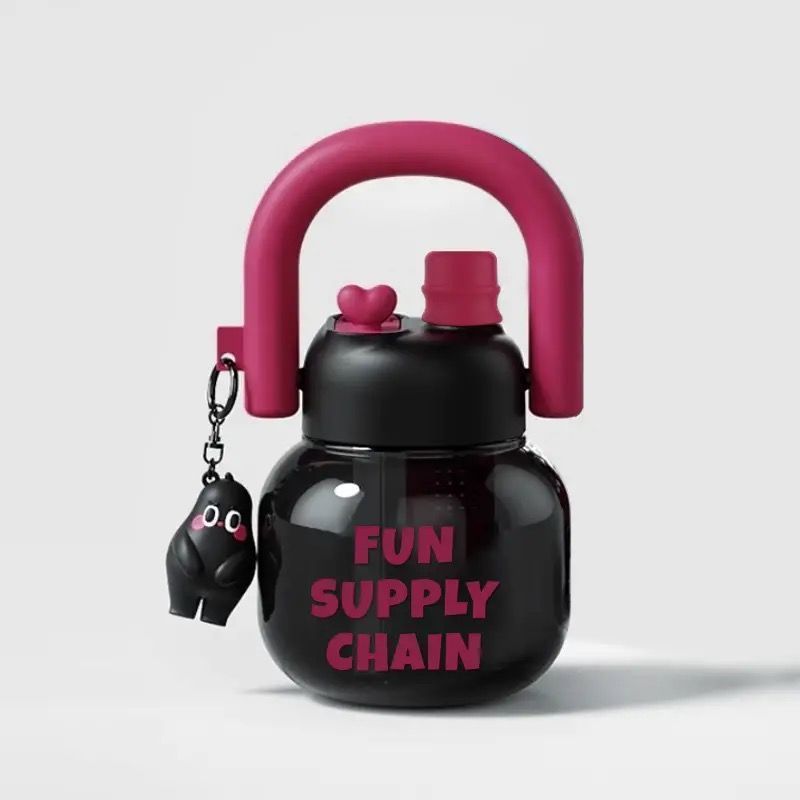 Botella en forma de kettlebell para gimnasio