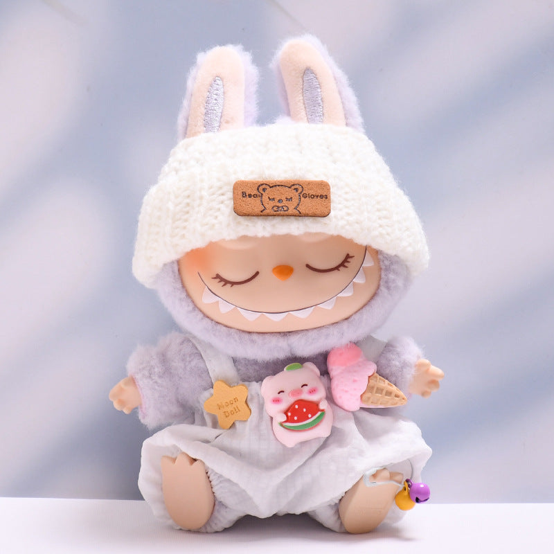 Overol con Accesorios para Muñeca Labubu 17 cm – Biberón y Cámara de Juguete (Muñeca No Incluida)