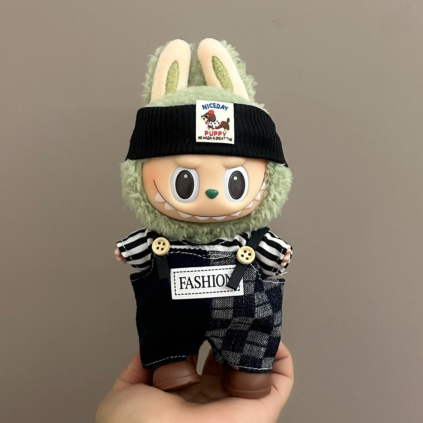 Ropa para Muñecas Labubu de 17cm – Modelos de Pie y Sentado (Muñeca no incluida)