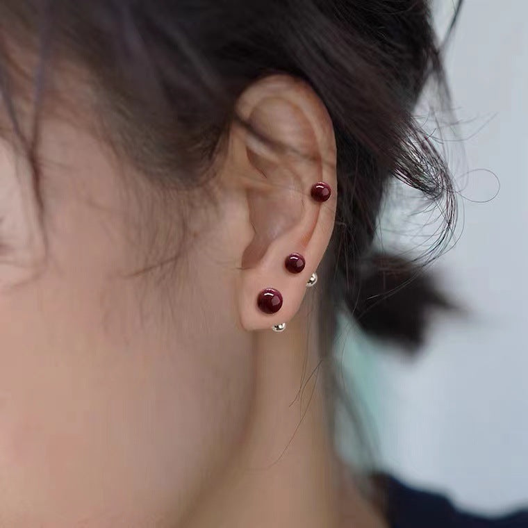 Pendientes Tipo Piercing de Plata 999 – Esfera Roja con Cierre de Rosca