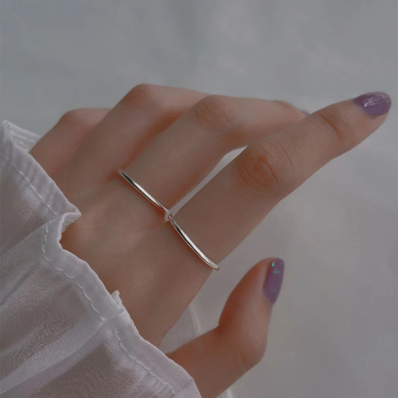 Anillo Midi Delgado de Plata S999 – Diseño Minimalista de Línea Limpia
