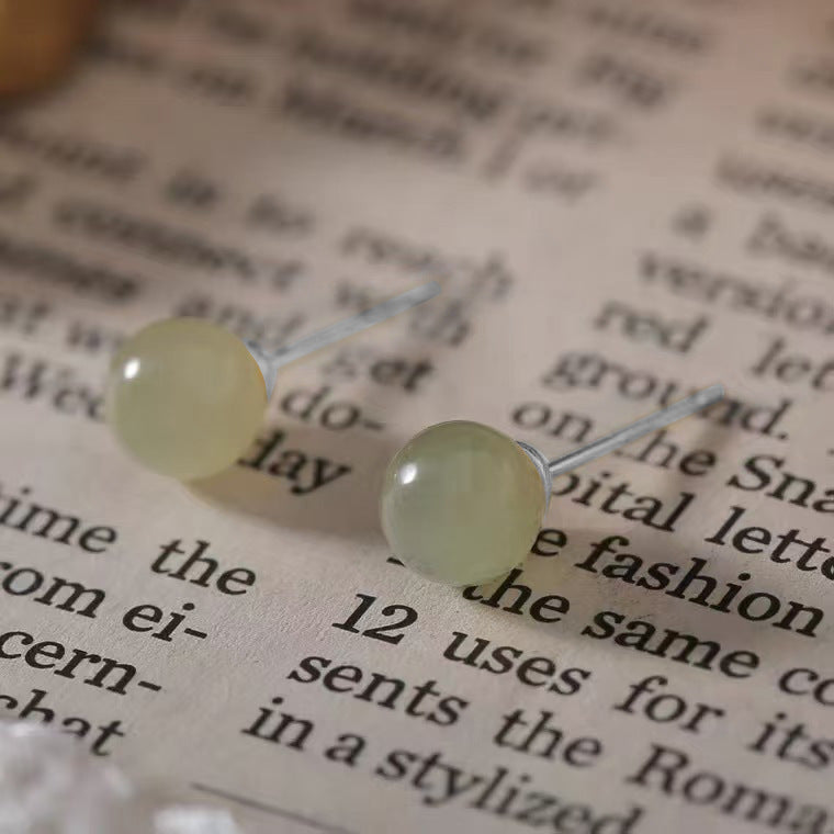 Aretes Botón en Plata 925 con Jade Natural de Hetian – Piedra Protectora y de Buena Suerte