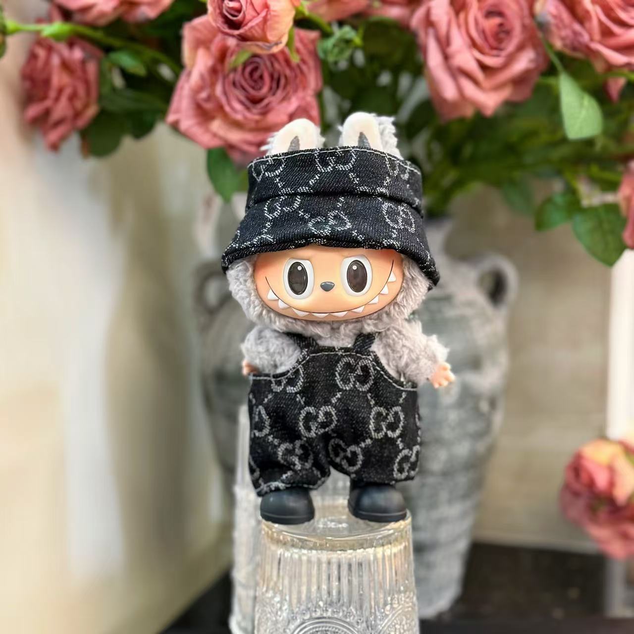 Ropa Oversize para Muñeca Labubu 17 cm – Accesorios de Moda Urbana (Muñeca No Incluida)