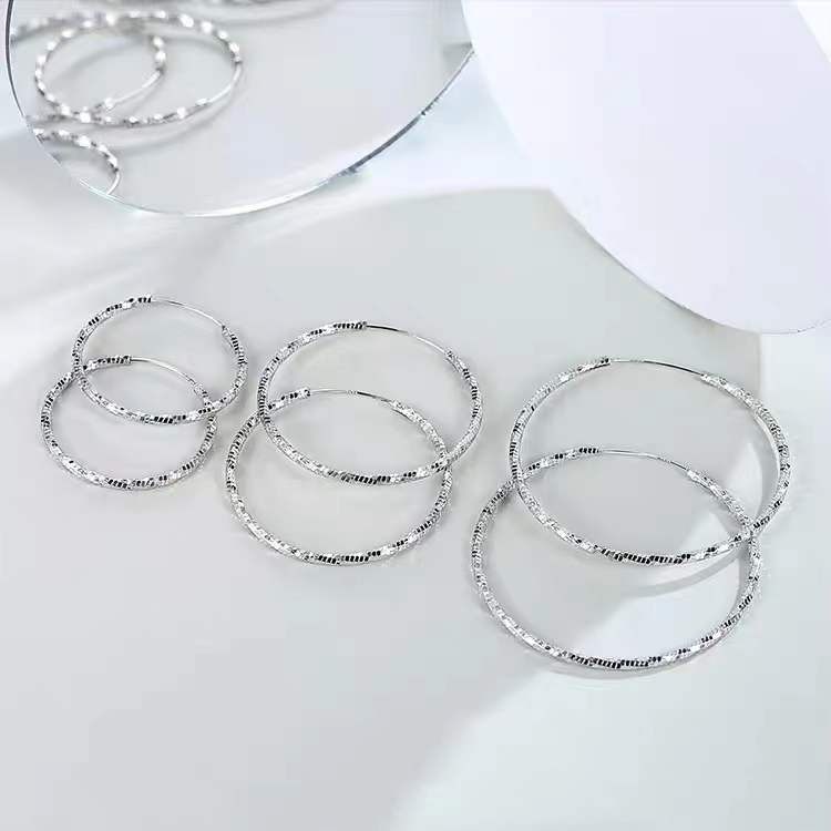 Candongas Grandes Plata 925 – Acabado Brillante y Moderno