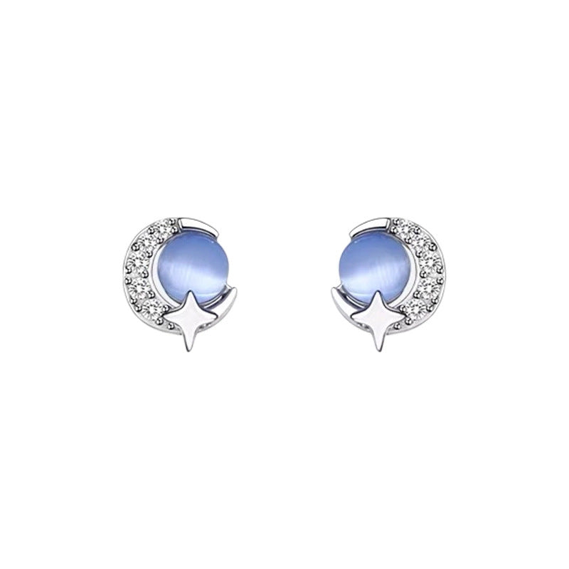 Pendientes pequeños en Plata Pura S999 con Piedra de Ojo de Gato Azul – Delicados