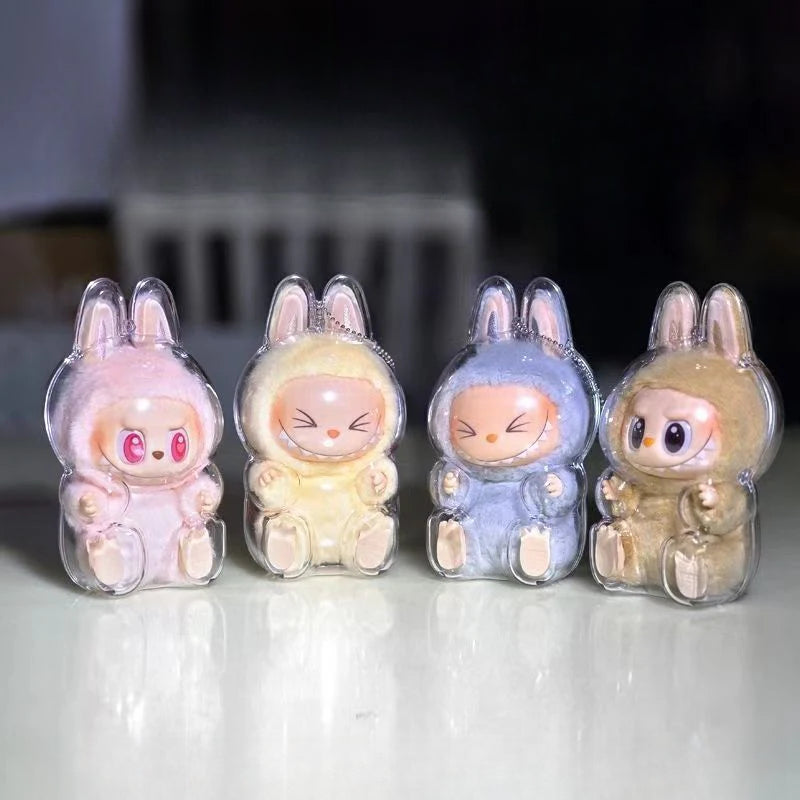 Funda Protectora Transparente Labubu Have a Seat.