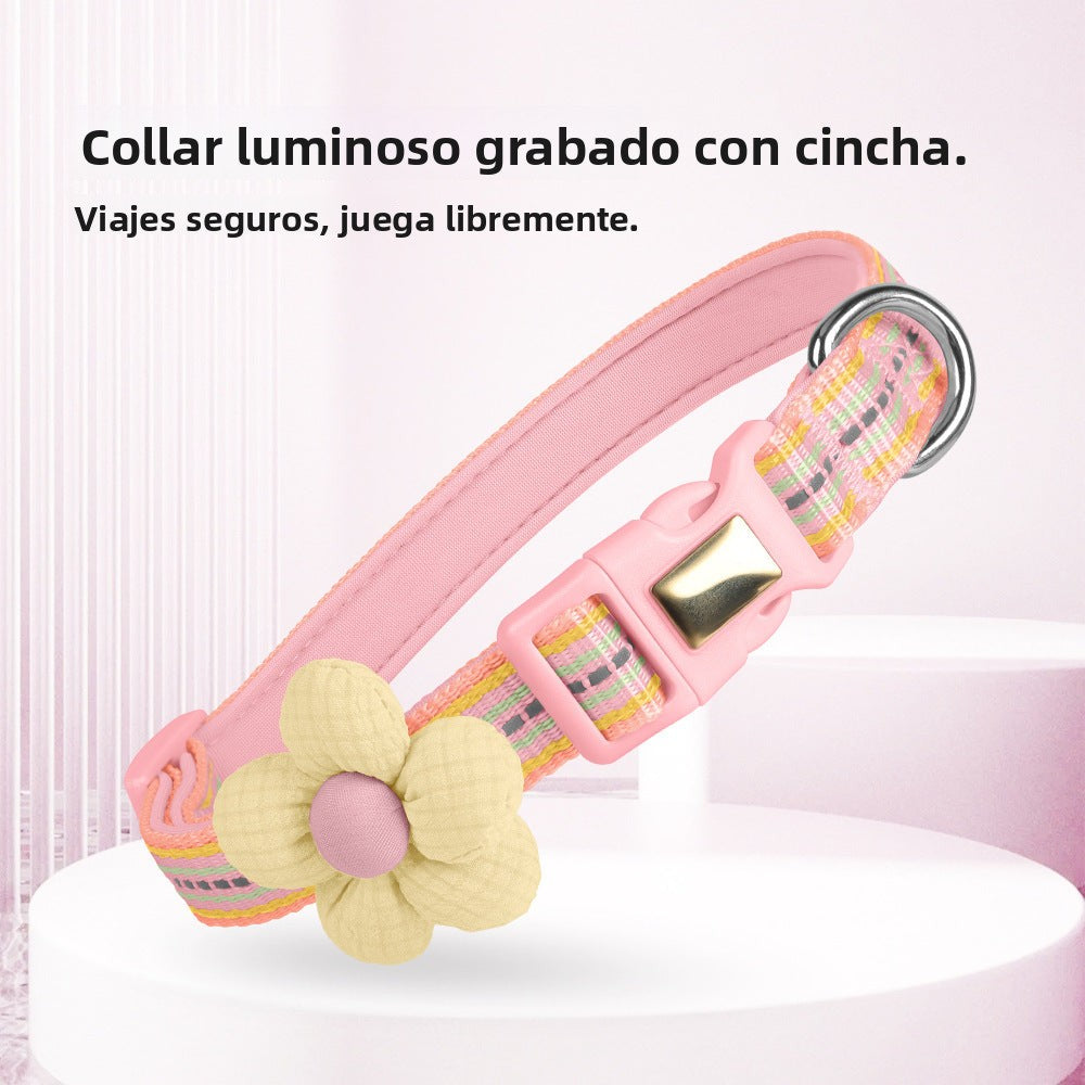 Collar de gato reflectante con accesorio de flor y placa identificadora