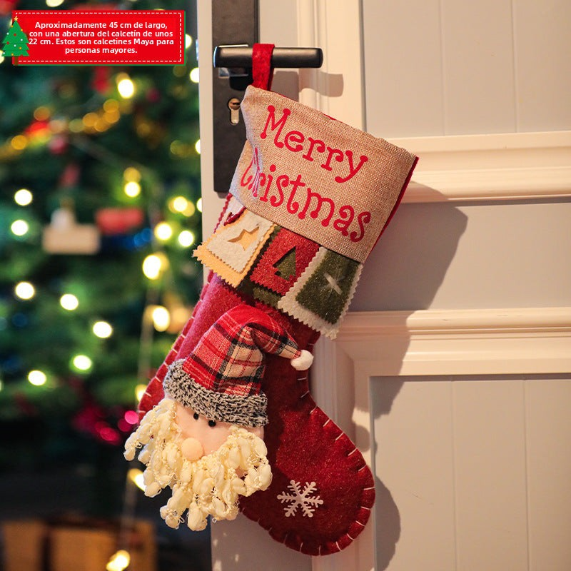 Decoraciones Navideñas: Calcetines de Santa, Bolsas de Regalo, Niño y Muñeco de Nieve