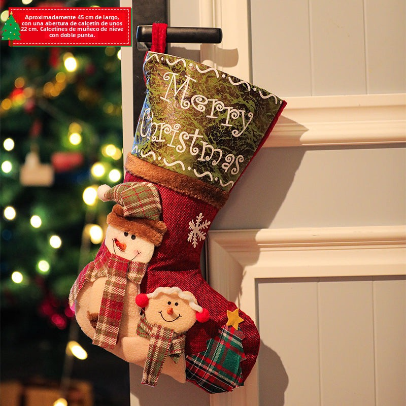 Decoraciones Navideñas: Calcetines de Santa, Bolsas de Regalo, Niño y Muñeco de Nieve