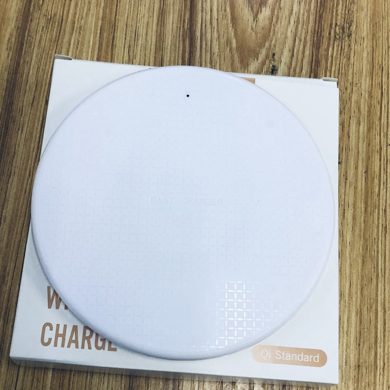 Cargador Inalámbrico K8: Carga Rápida de 15W para Teléfonos y Auriculares