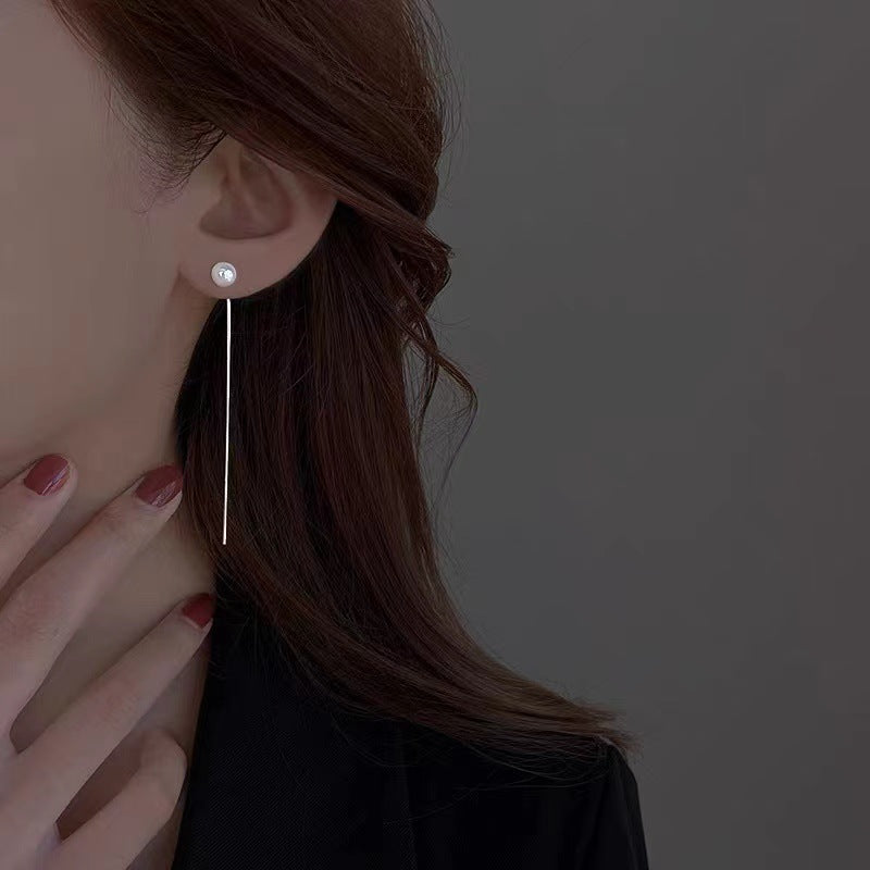 Aretes Largos de Cadena con Perlas en Plata 925 – Diseño con Textura de Serpiente