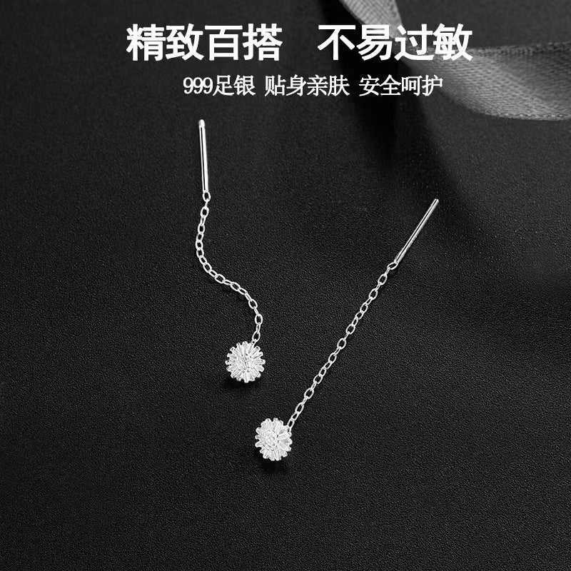 Pendientes Enhebrador en Plata 999 con Flor Margarita – Diseño Minimalista para Mujer