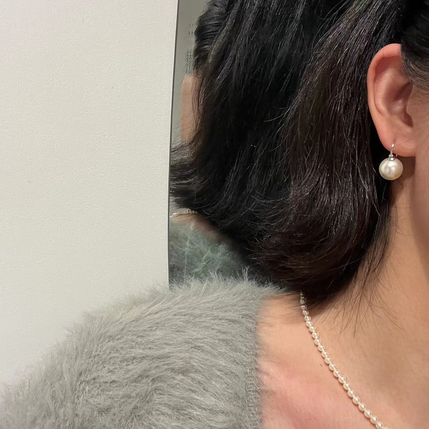 Aretes con Perla en Plata 925 – Estilo Retro Clásico y Elegante con Cierre Ballestilla