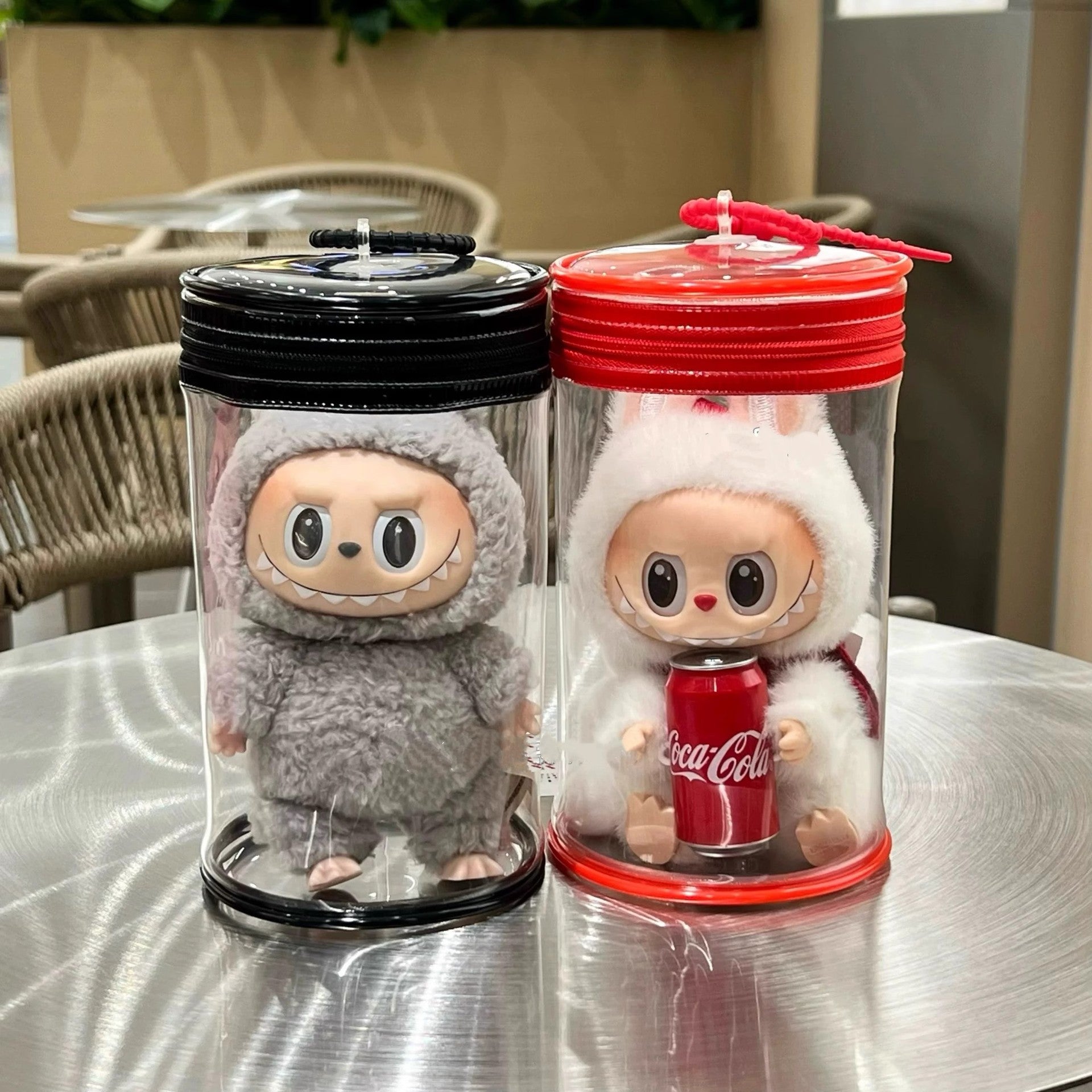 Bolsa Protectora para Labubu colección Coca-Cola:Transparente, tubular y Ovalada.