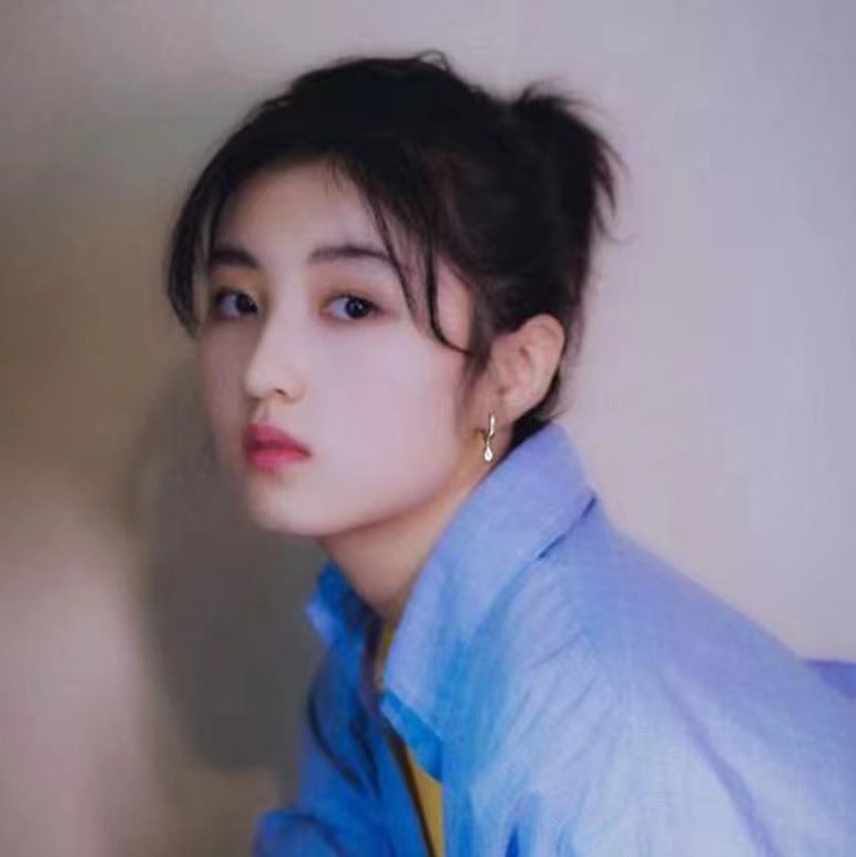 Candongas Pequeñas de Plata Pura – Dije de Gotas en Zirconia y Cierre Click