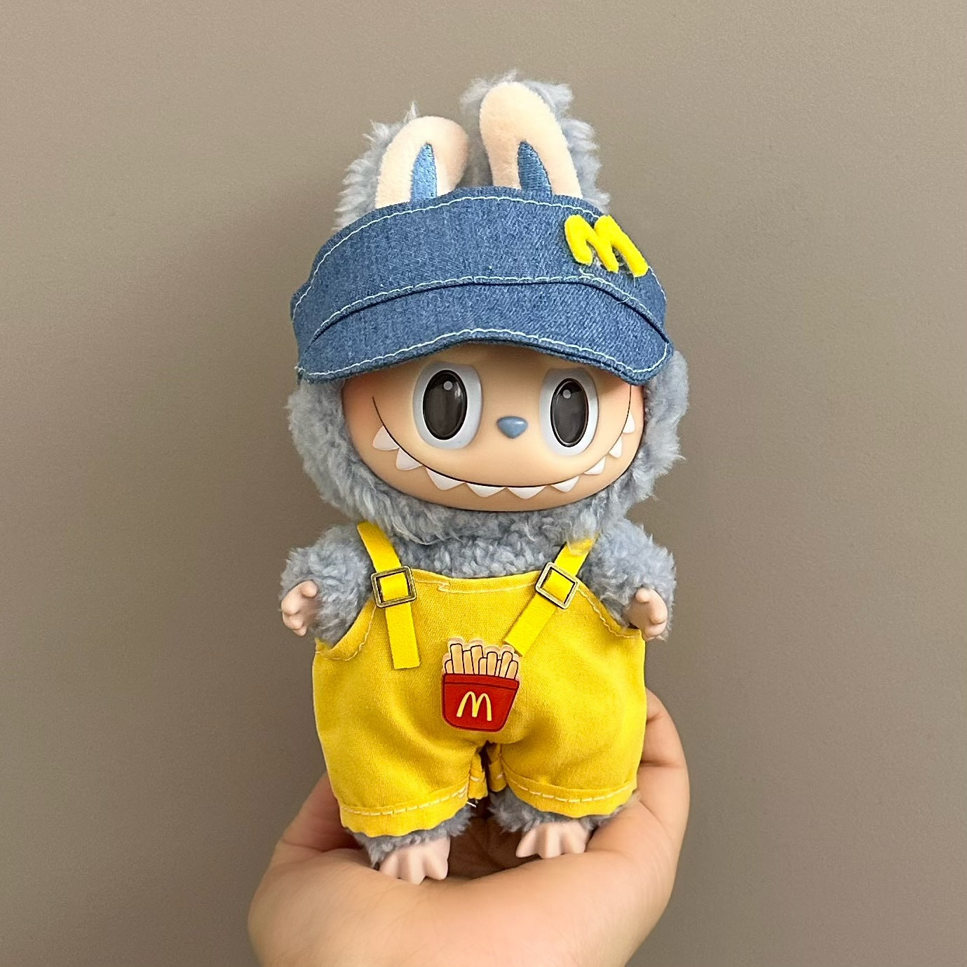 Ropa para Muñecas Labubu de 17cm – Modelos de Pie y Sentado (Muñeca no incluida)