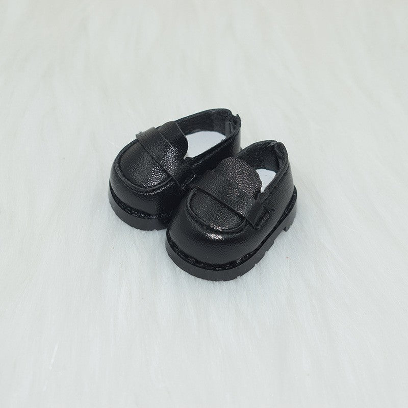 Zapatos tipo mocasín negros para muñecos Labubu de 17CM, ideales como accesorios de moda para juguetes coleccionables.