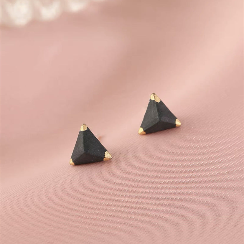 Pendientes Pequeños de Plata 925 – Diseño de Gato, Estrella y Triángulo