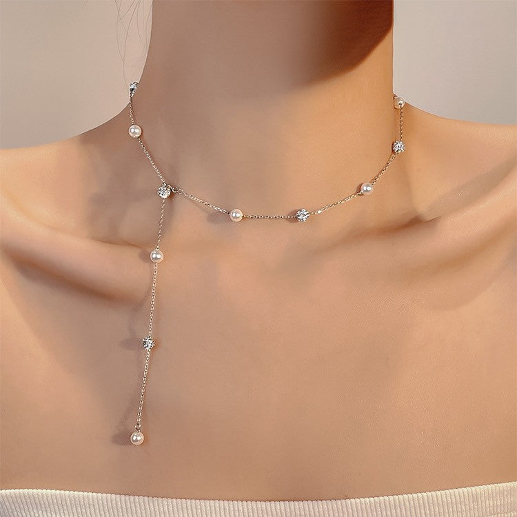 Collar de Clavícula en Plata S925 con Perlas y Zirconia – Diseño Versátil