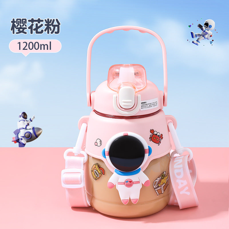 Astronaut Kids Water Bottle: Summer Large Capacity Straw Cup, Boys Plastic Cup, Anti-fall, Portable Belly Cup