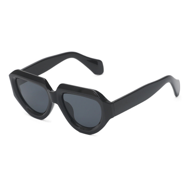 gafas de sol mariposa con montura gruesa