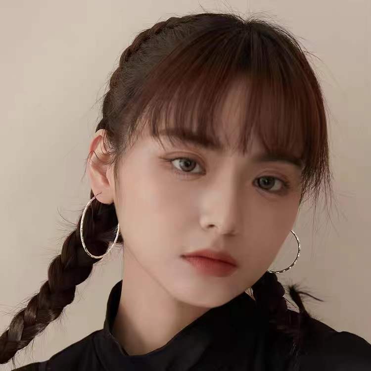 Candongas Grandes Plata 925 – Acabado Brillante y Moderno