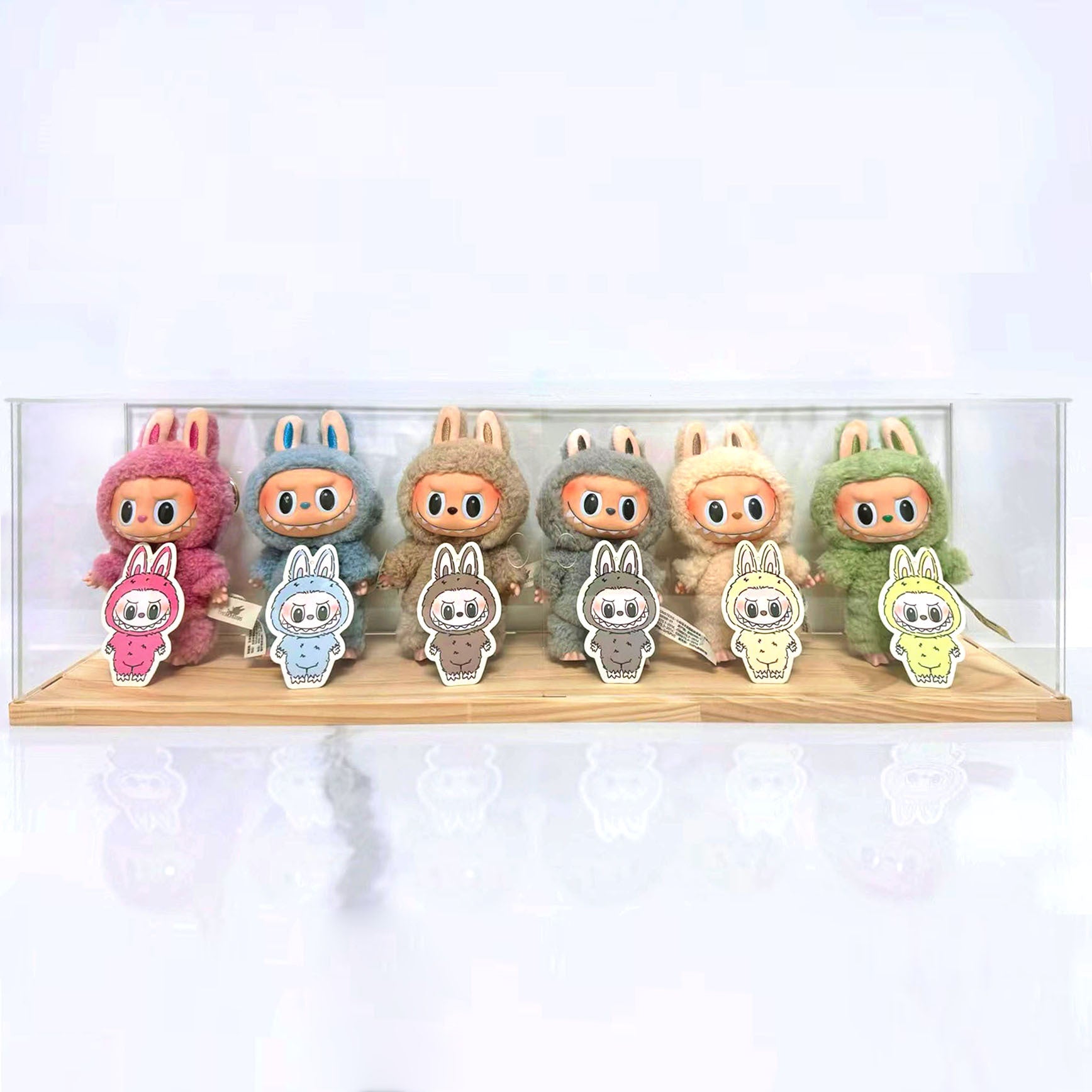 Caja de Exhibición Acrílica para Muñecos Labubu – Almacenamiento y Organización de Coleccionables
