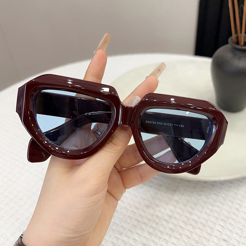 Gafas de Sol Mariposa  con Marco Grueso y Protección UV