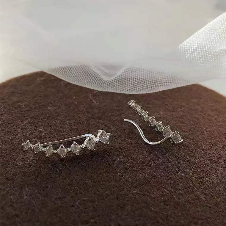 Aretes Trepadores de Estrellas en Plata 925 con Cierre de Gancho