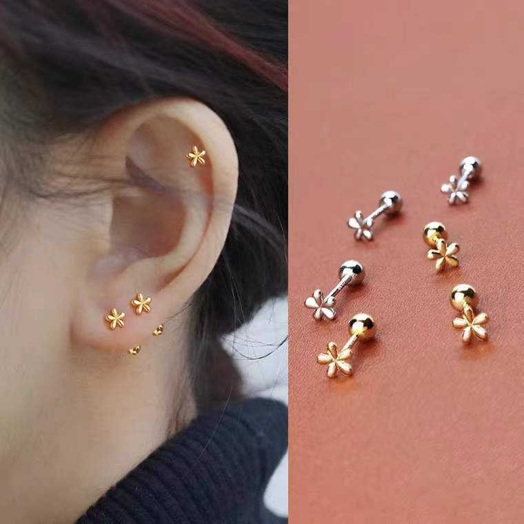 Piercing de Plata pura 999 – Diseño de Flor con Cierre de Rosca