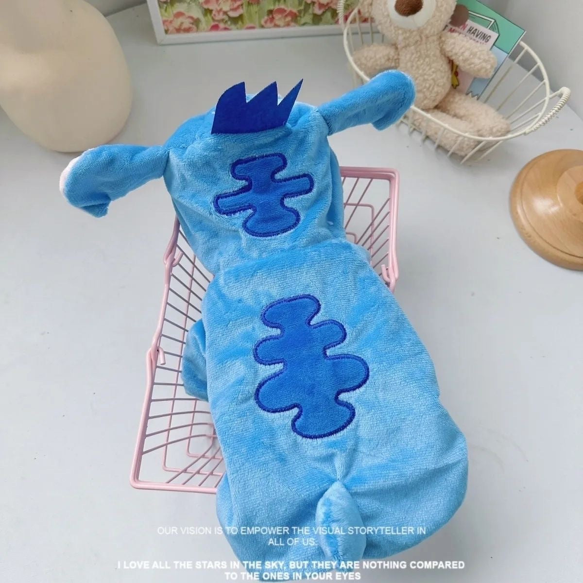 Pijama para Perros Pequeños – Abrigo de Felpa Gruesa de Otoño e Invierno Diseño Stitch