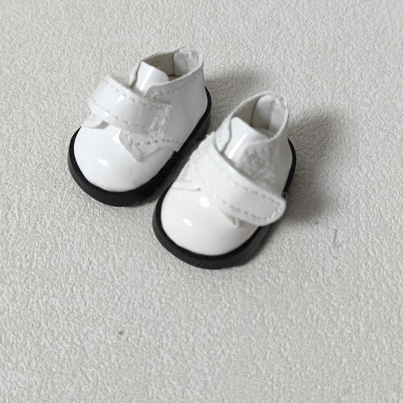 Labubu Shoe Collection with 17CM Keychains: Dress-up Dolls and Toys